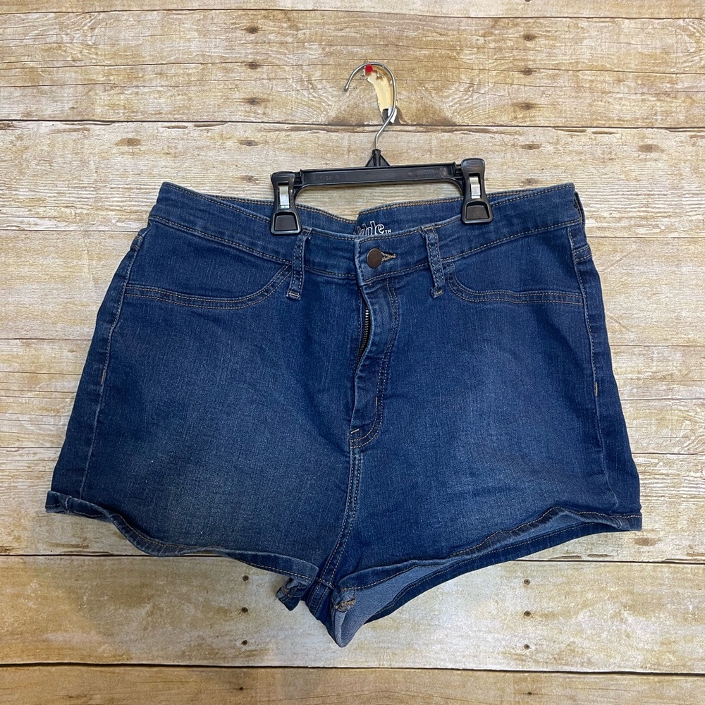 Wild Fable high rise jean shorts 🛍